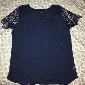 The limited Parker sleeve tee